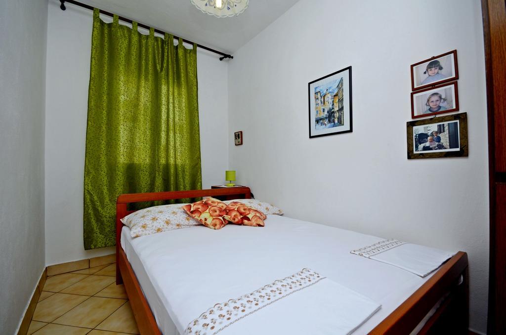 Apartments Katica Trogir Eksteriør bilde