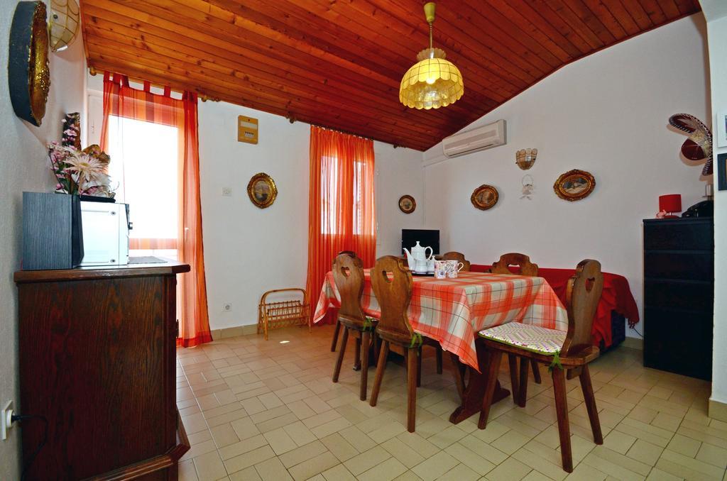 Apartments Katica Trogir Eksteriør bilde